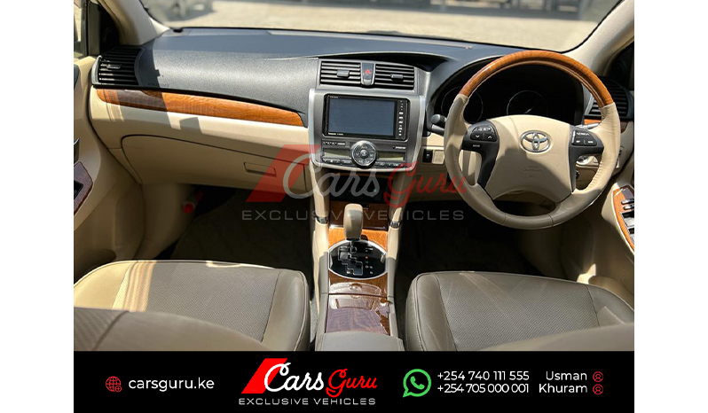 2015 Toyota Premio image-5