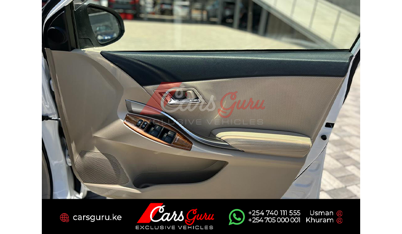 2015 Toyota Premio image-6