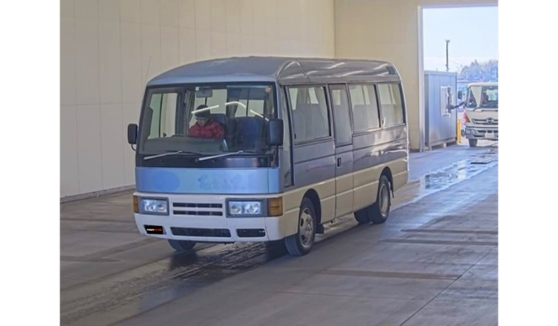 1996 Nissan Civilian Bus image-2