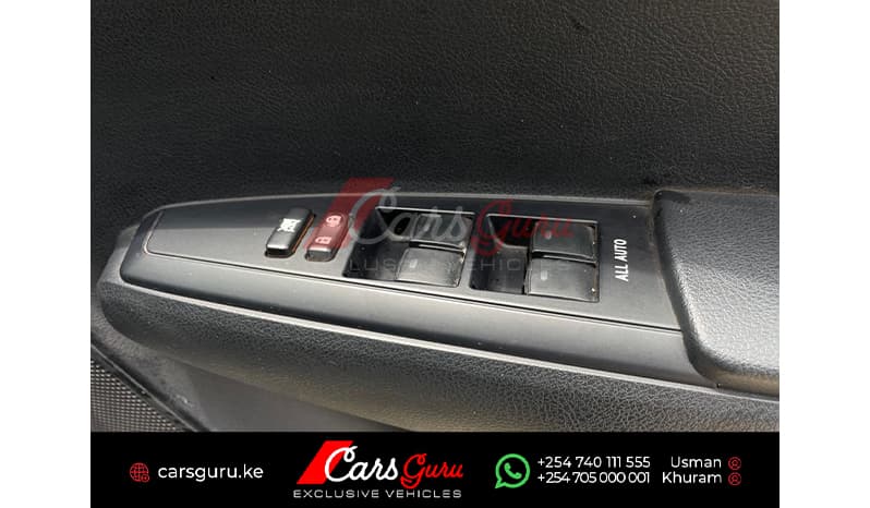2015 Toyota Fielder G image-8