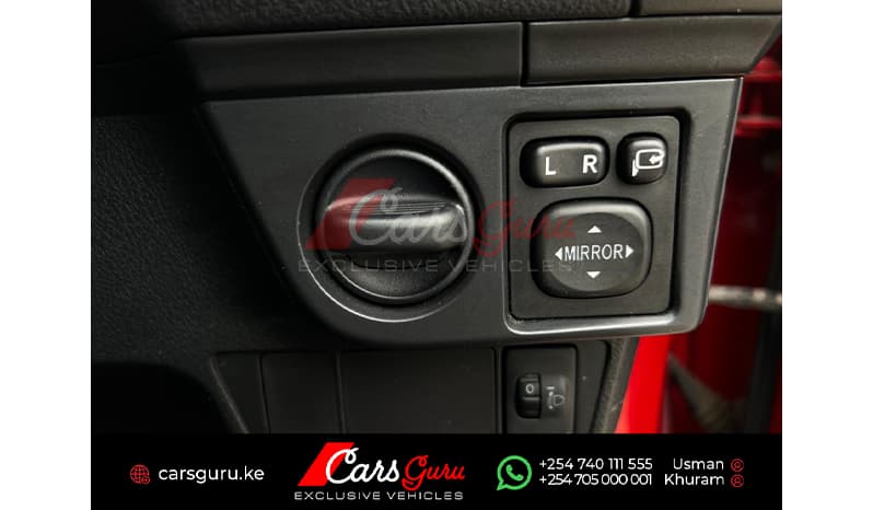 2015 Toyota Fielder X image-7