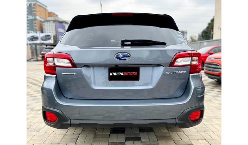 2015 Subaru Outback image-13
