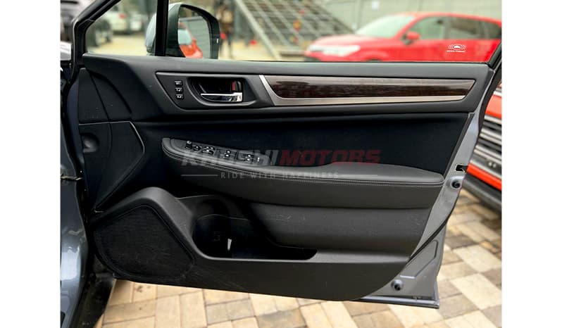 2015 Subaru Outback image-19