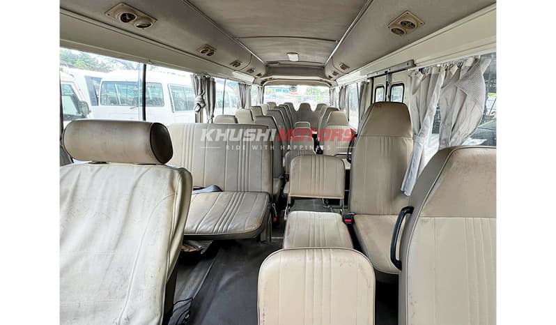 1997 Nissan Civilian Bus image-13