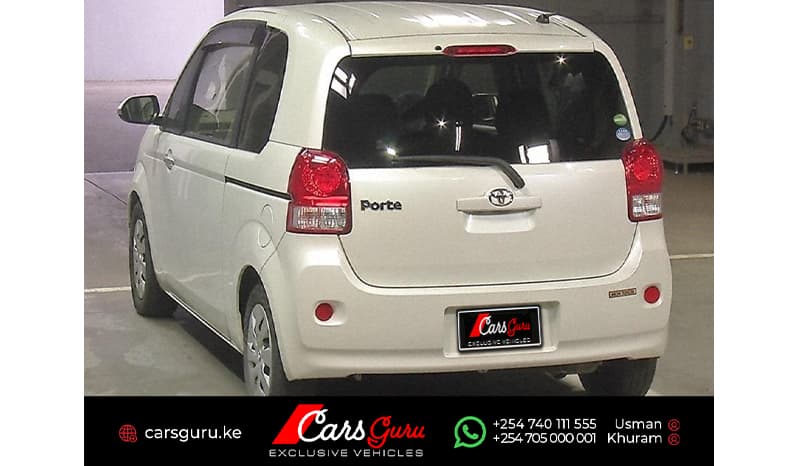 2015 Toyota Porte F image-3