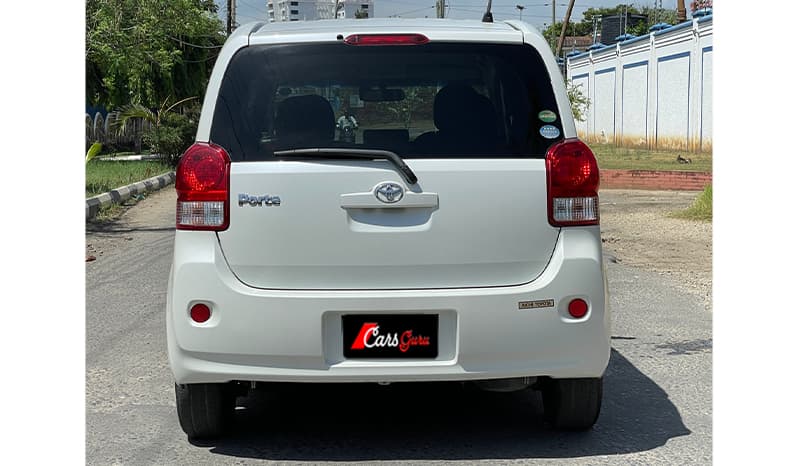2015 Toyota Porte F image-5