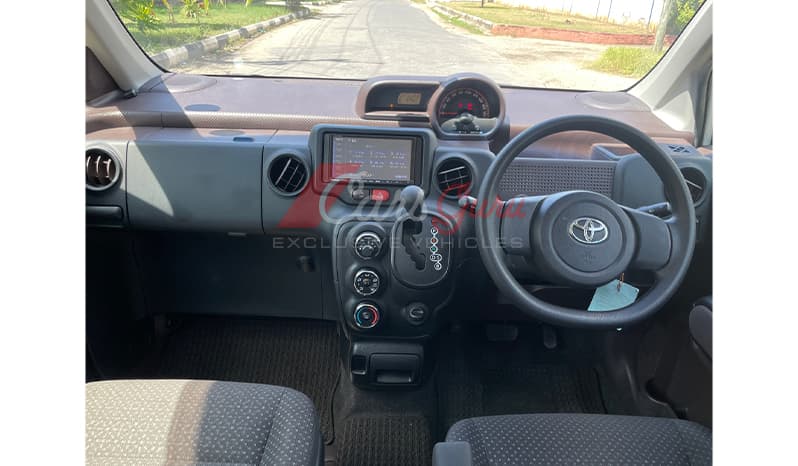 2015 Toyota Porte F image-8