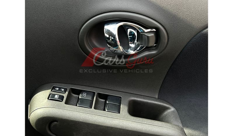 2015 Nissan Cube X Selection image-7