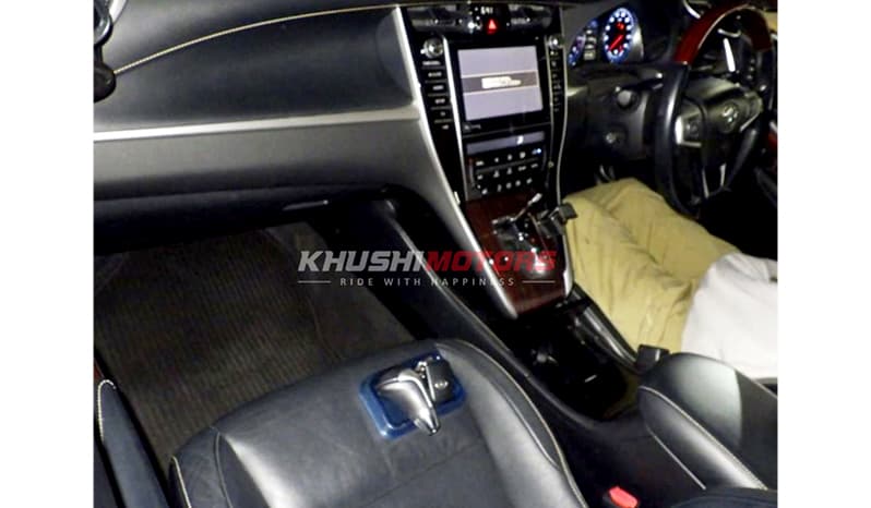 2014 Toyota Harrier image-7