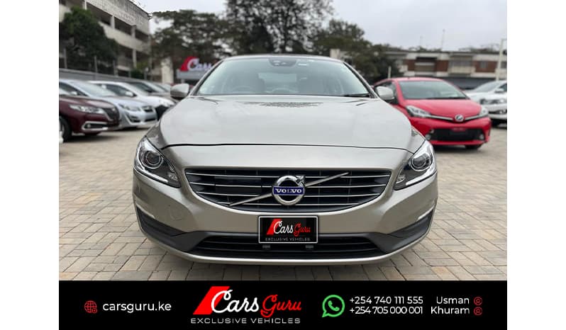 2015 Volvo S60 image-1