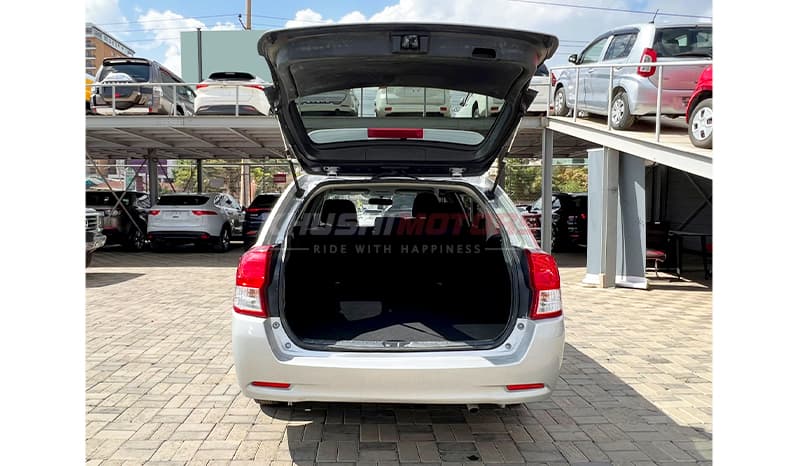 2015 Toyota Fielder image-18