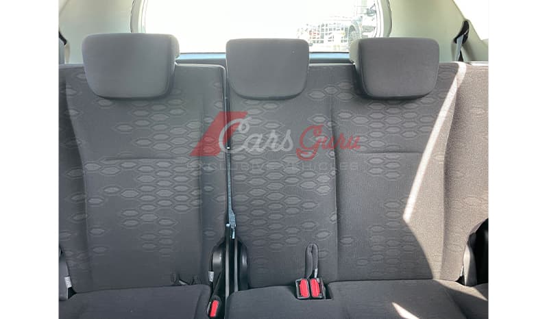 2015 Subaru Trezia image-11