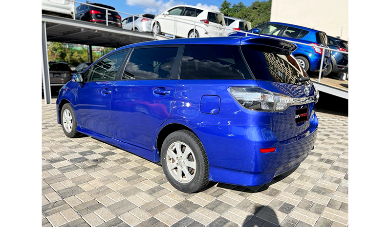 2015 Toyota Wish X image-14