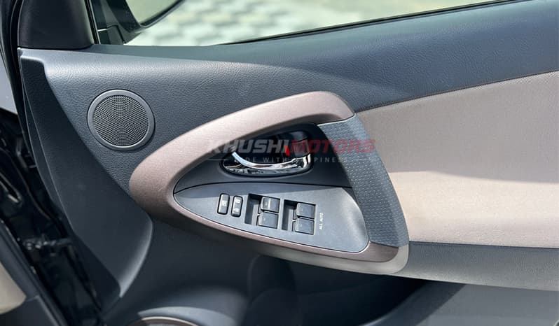 2007 Toyota Vanguard image-14