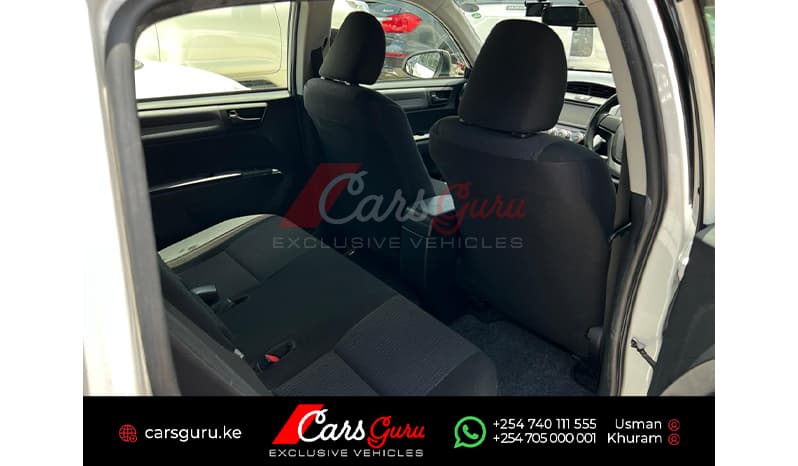 2015 Toyota Fielder X image-27