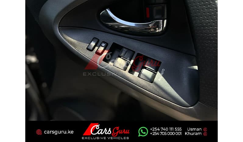 2015 Toyota RAV4 S-Package image-6