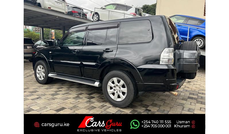 2015 Mitsubishi Pajero GR Long image-5