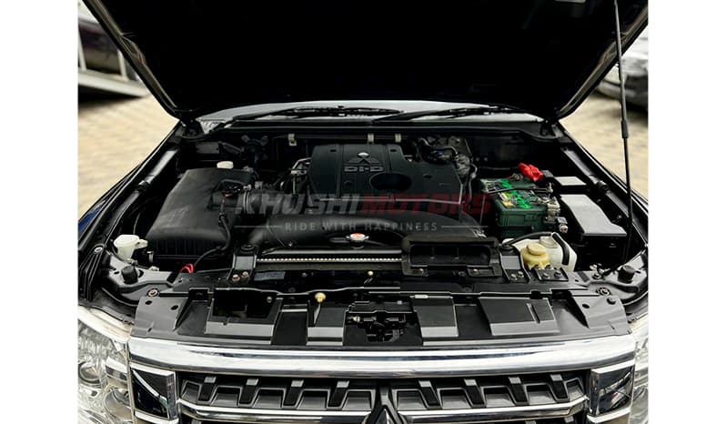 2015 Mitsubishi Pajero GR Long image-20