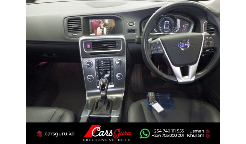 2015 Volvo S60 image-5