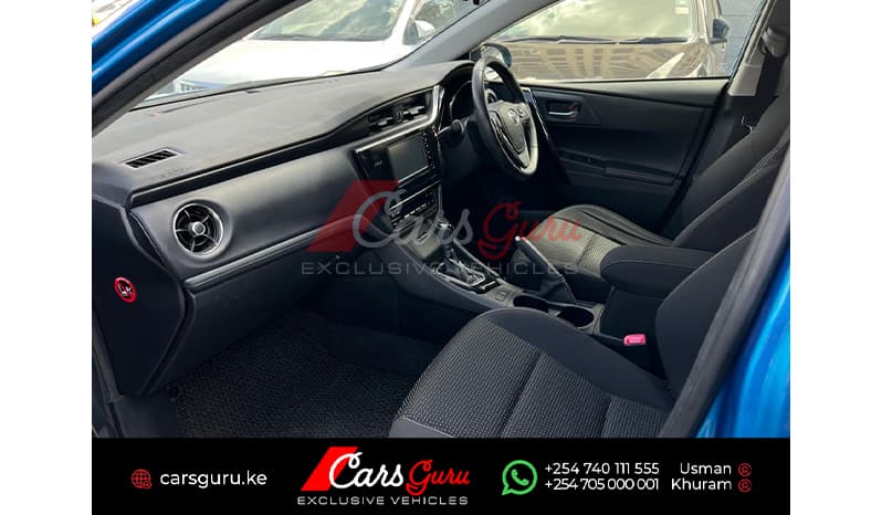 2015 Toyota Auris S-Package image-5