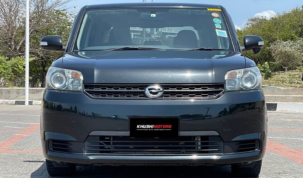2015 Toyota Rumion S image-2