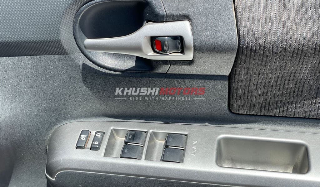 2015 Toyota Rumion S image-10