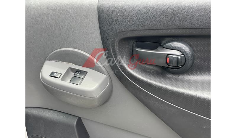 2015 Nissan NV200 600 Kg image-14