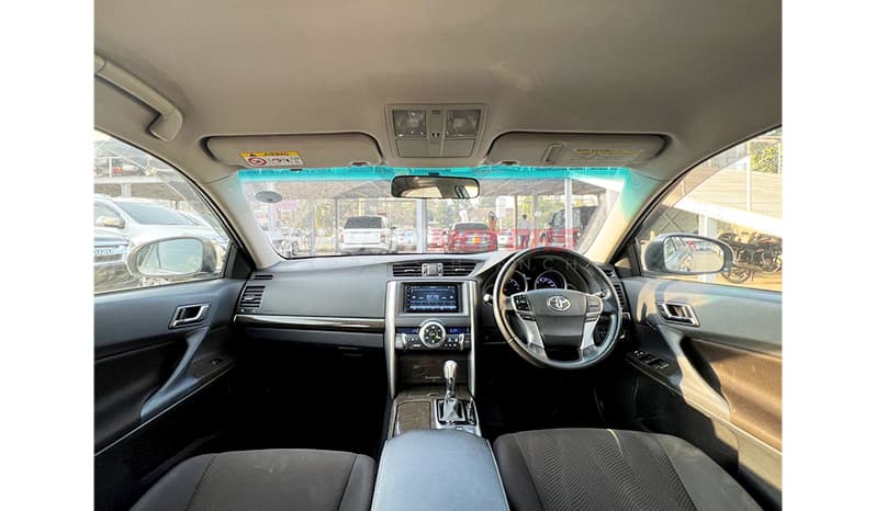 2015 Toyota Mark X 250G image-2