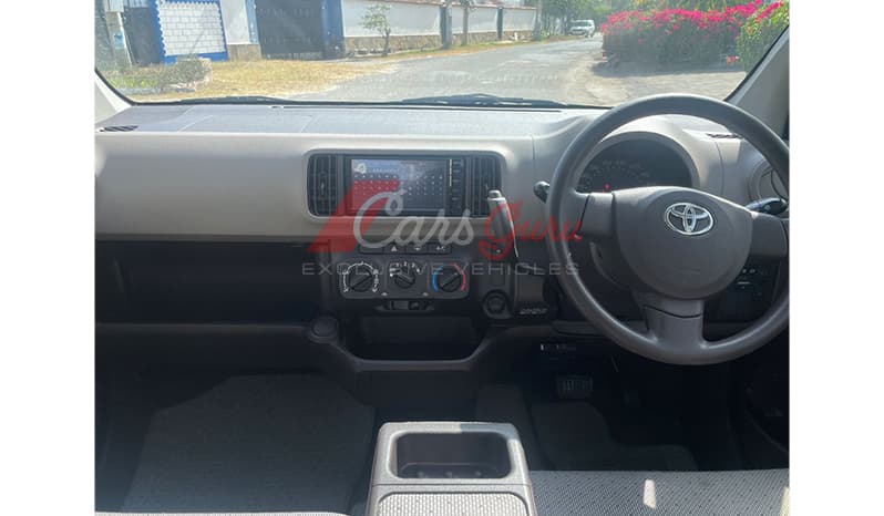 2015 Toyota Passo XL-Package image-12