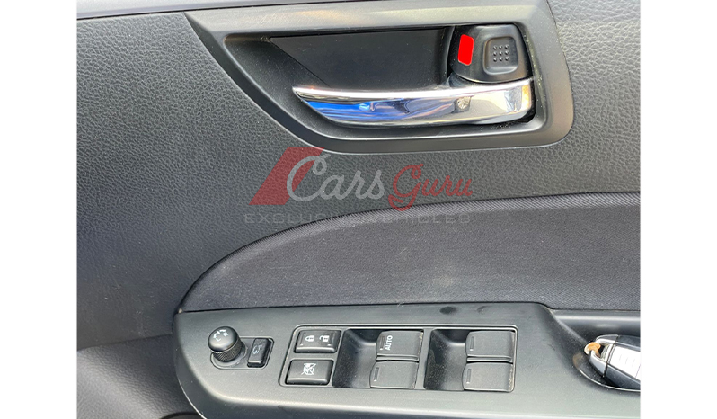 2015 Suzuki Swift DJE RS image-12