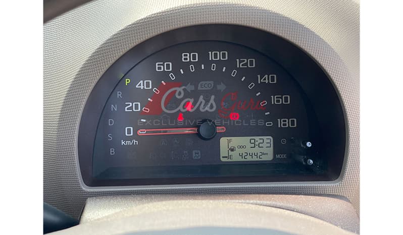 2015 Toyota Passo X image-12
