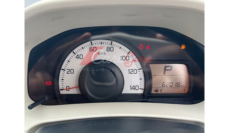 2015 Suzuki Alto F image-7
