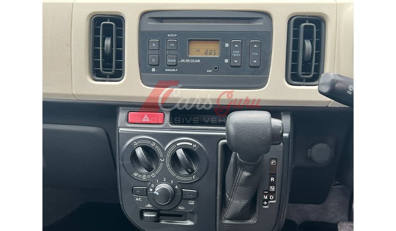 2015 Suzuki Alto F image-8