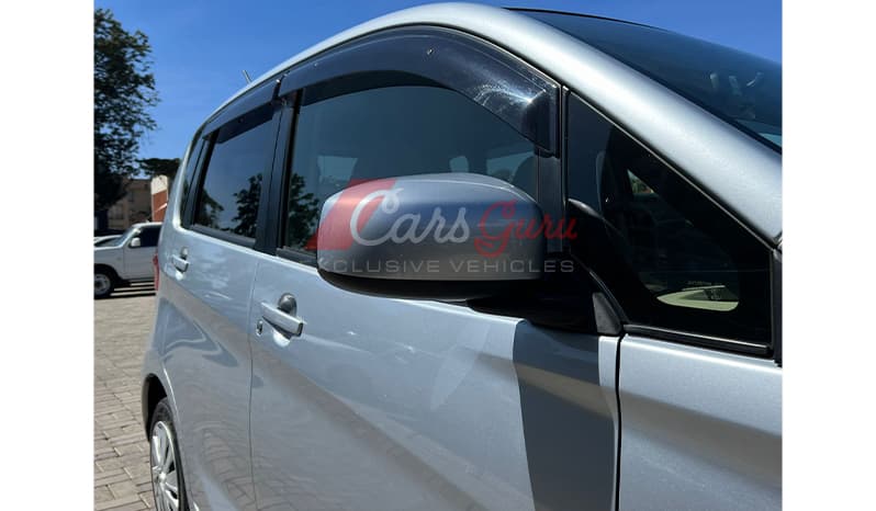 2015 Nissan Dayz J image-16