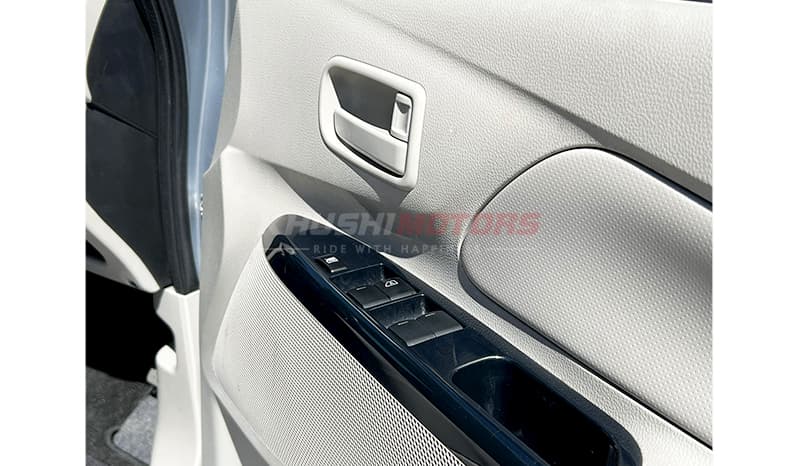 2015 Nissan Dayz J image-28