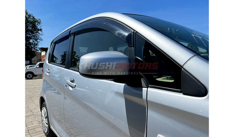 2015 Nissan Dayz J image-29