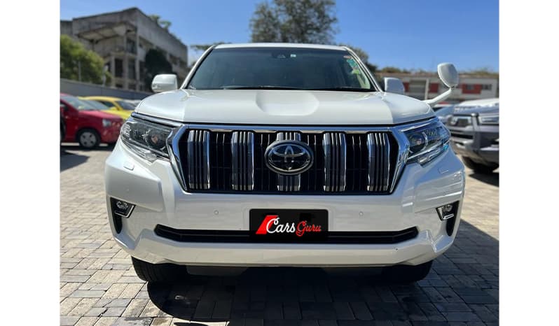 2017 Toyota Land Cruiser Prado TX image-2
