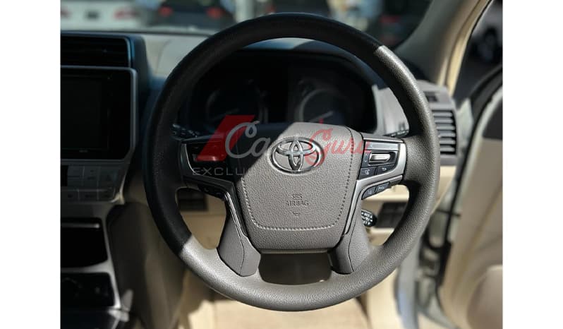 2017 Toyota Land Cruiser Prado TX image-8