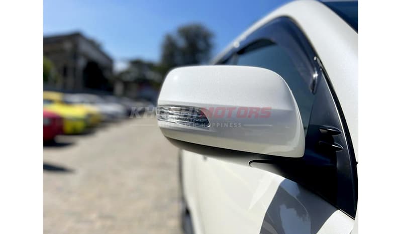 2017 Toyota Land Cruiser Prado TX image-18