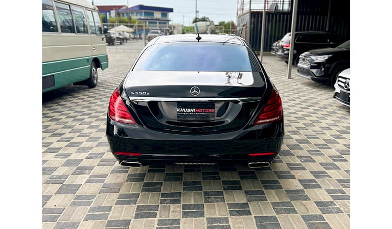 2017 Mercedes-Benz S550 image-9