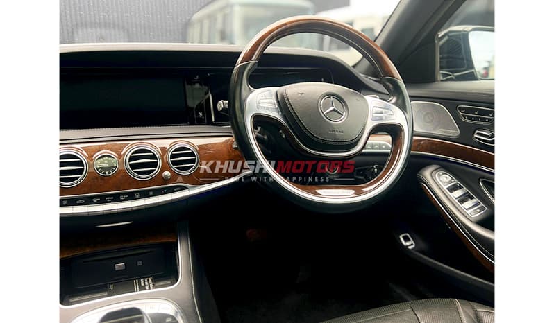 2017 Mercedes-Benz S550 image-13