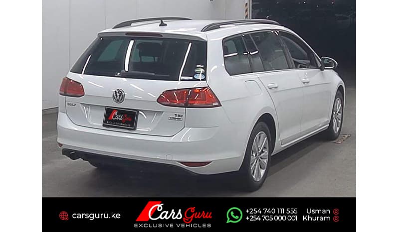 2015 Volkswagen Golf Variant image-5