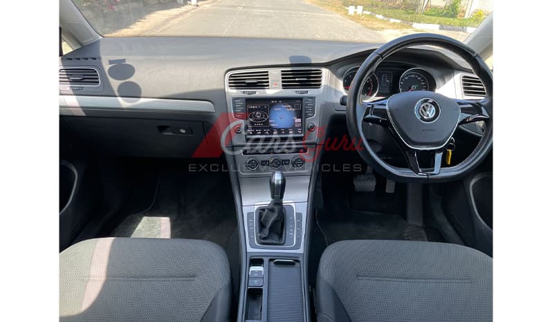2015 Volkswagen Golf Variant image-12