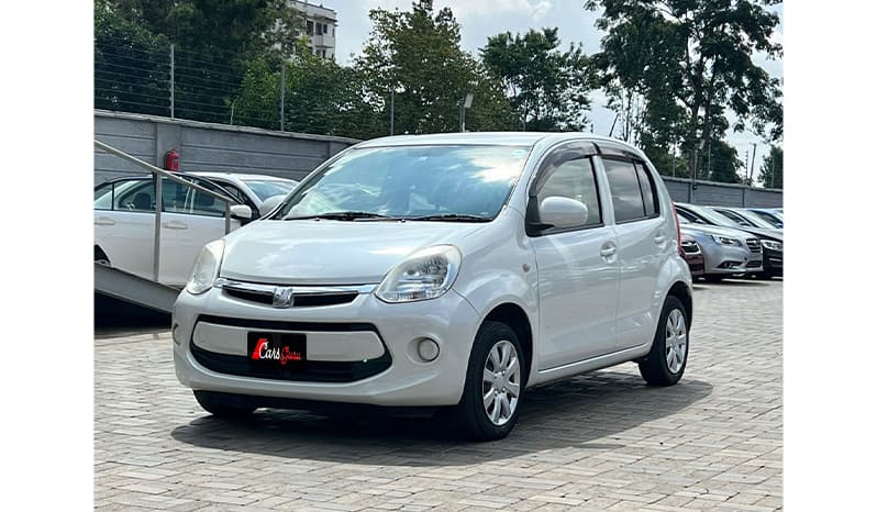 2015 Toyota Passo X-L Package image-3