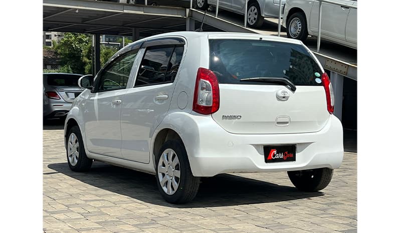 2015 Toyota Passo X-L Package image-5