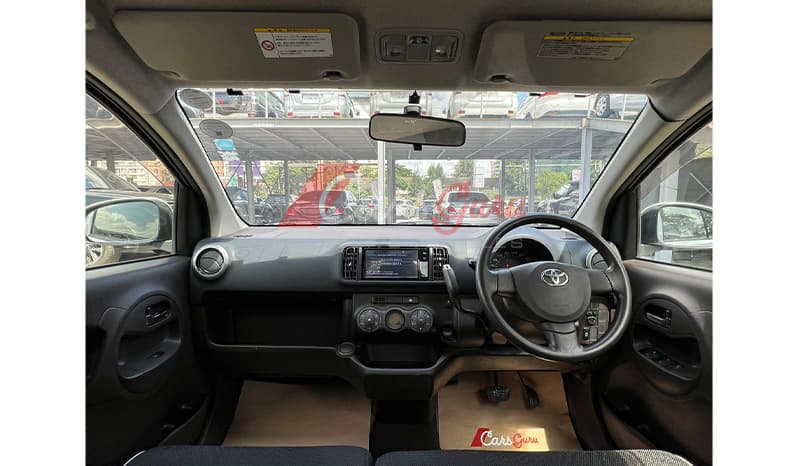 2015 Toyota Passo X-L Package image-11