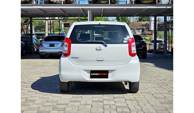 2015 Toyota Passo X-L Package image-12