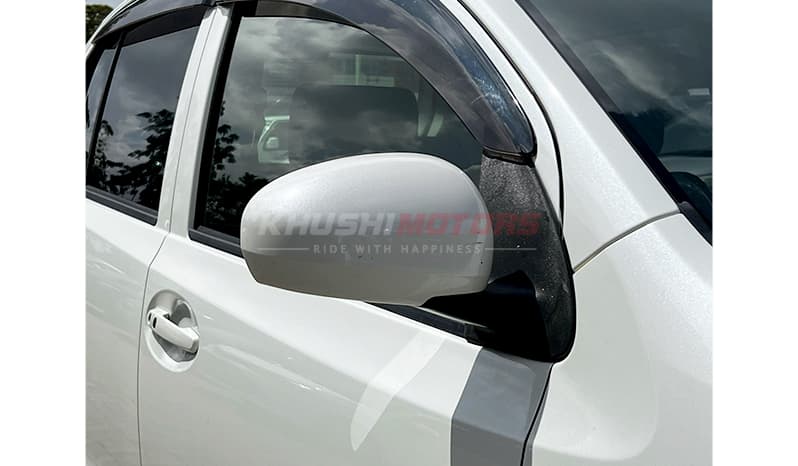2015 Toyota Passo X-L Package image-18