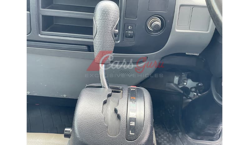 2015 Toyota Dyna image-11