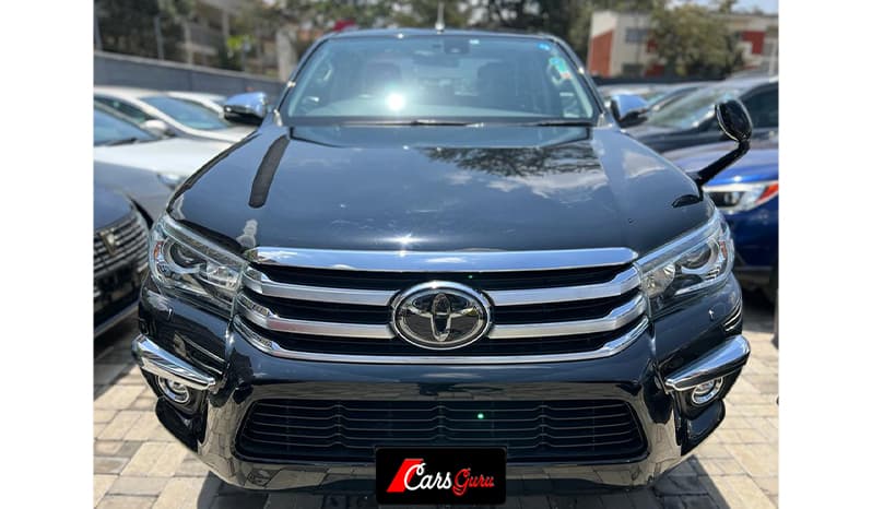 2017 Toyota Hilux image-1